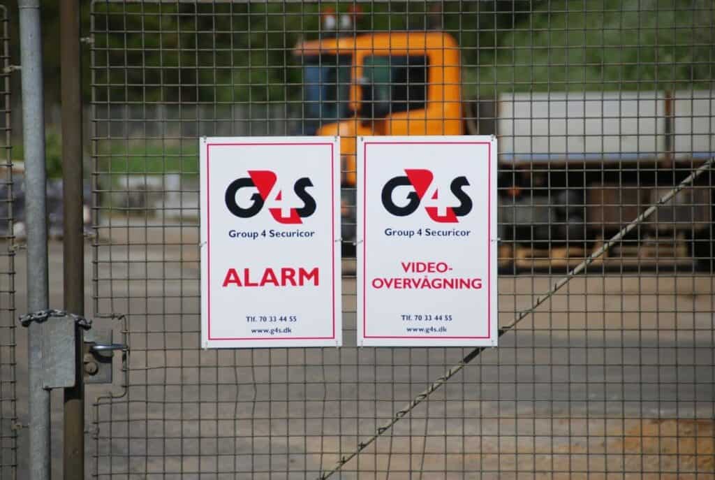 G4S sign on Gate Photo by Lars Schmidt